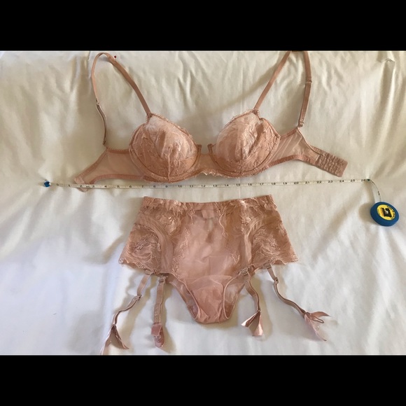 brassiered men